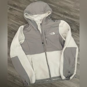 Women’s The NorthFace fleece jacket